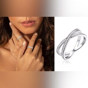 NIB 925 Sterling Silver Moissanite Ring -8.5